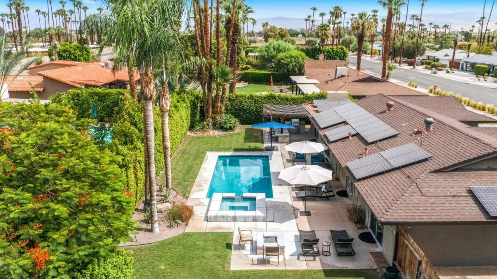 *Home - 2117 S Divot Ln, Palm Springs Ferienhaus